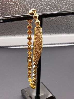 Elegant Gold-Tone Crystal Bracelet for Women